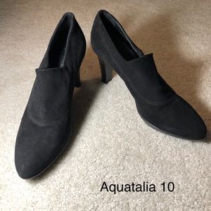 Aquatalia Black Suede 10